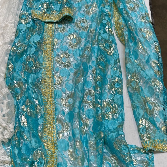 White and Teal Lace Robes Size One Size - Picture 5 of 9